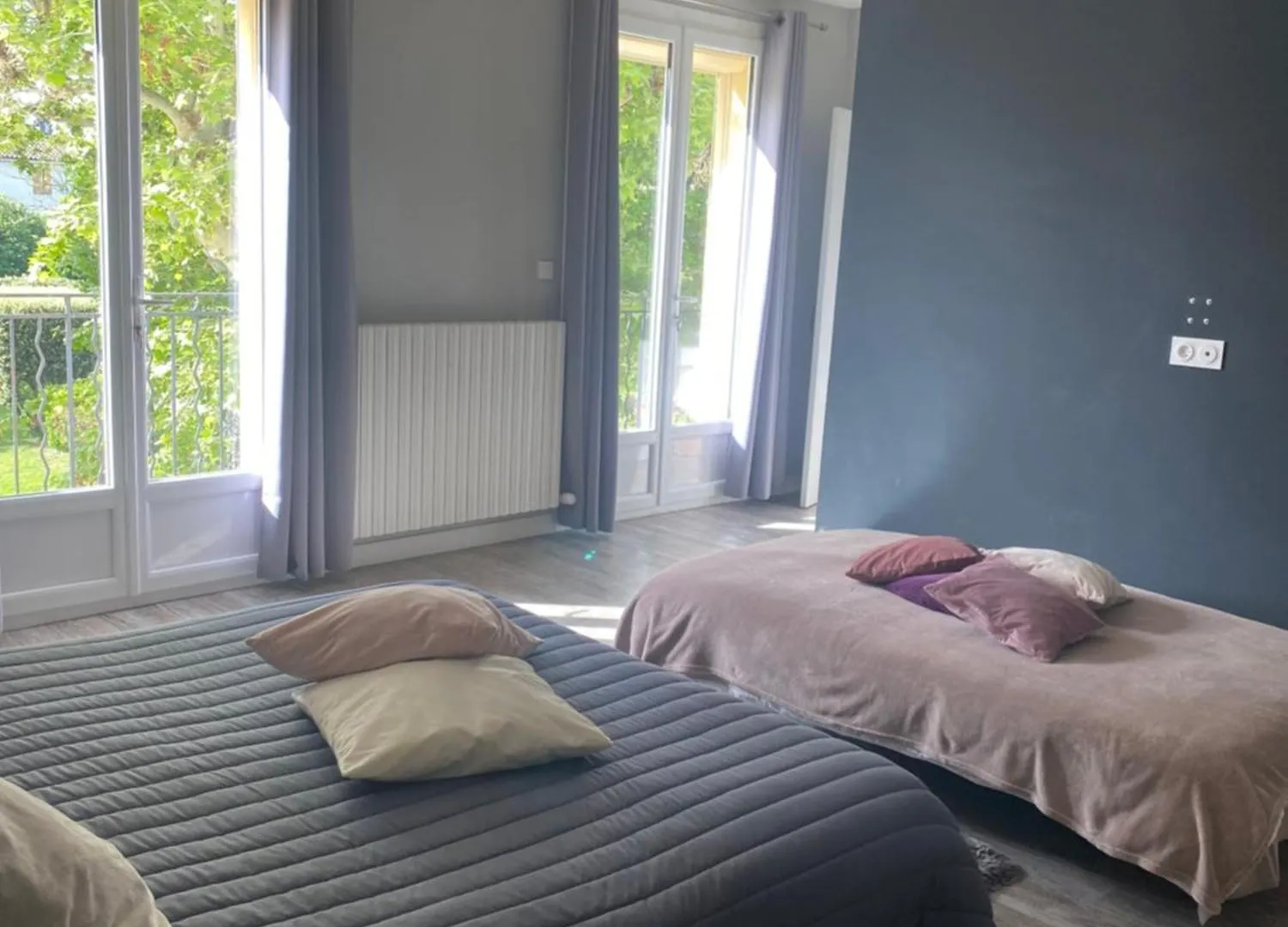 Location Appartement 1 Chambre Et Dependance En Supplement Voir Infos Importantes Dans Un Mas Provencal Au Coeur Du Luberon Apartment