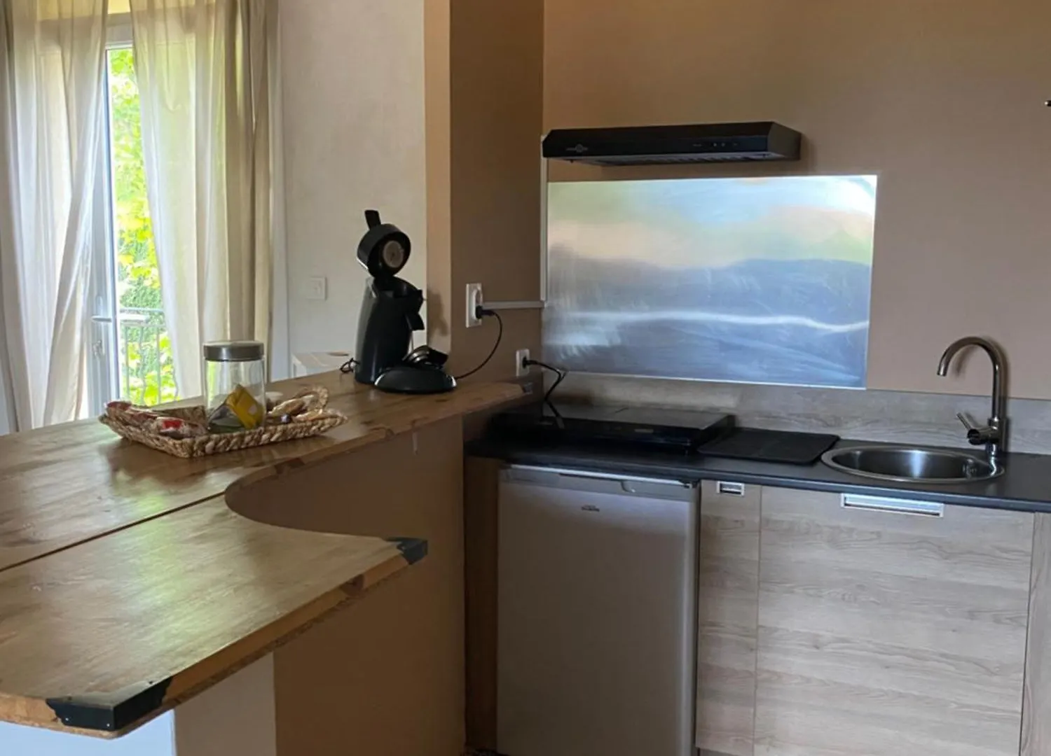 Location Appartement 1 Chambre Et Dependance En Supplement Voir Infos Importantes Dans Un Mas Provencal Au Coeur Du Luberon Cavaillon