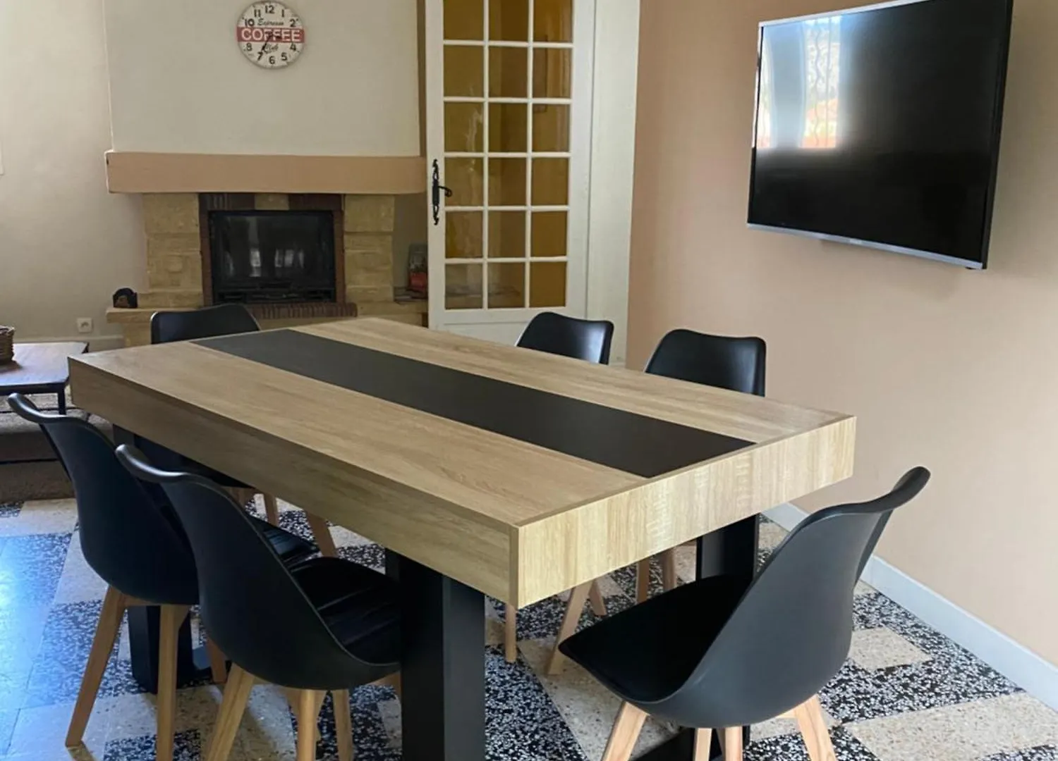 Location Appartement 1 Chambre Et Dependance En Supplement Voir Infos Importantes Dans Un Mas Provencal Au Coeur Du Luberon Cavaillon 0*,  France