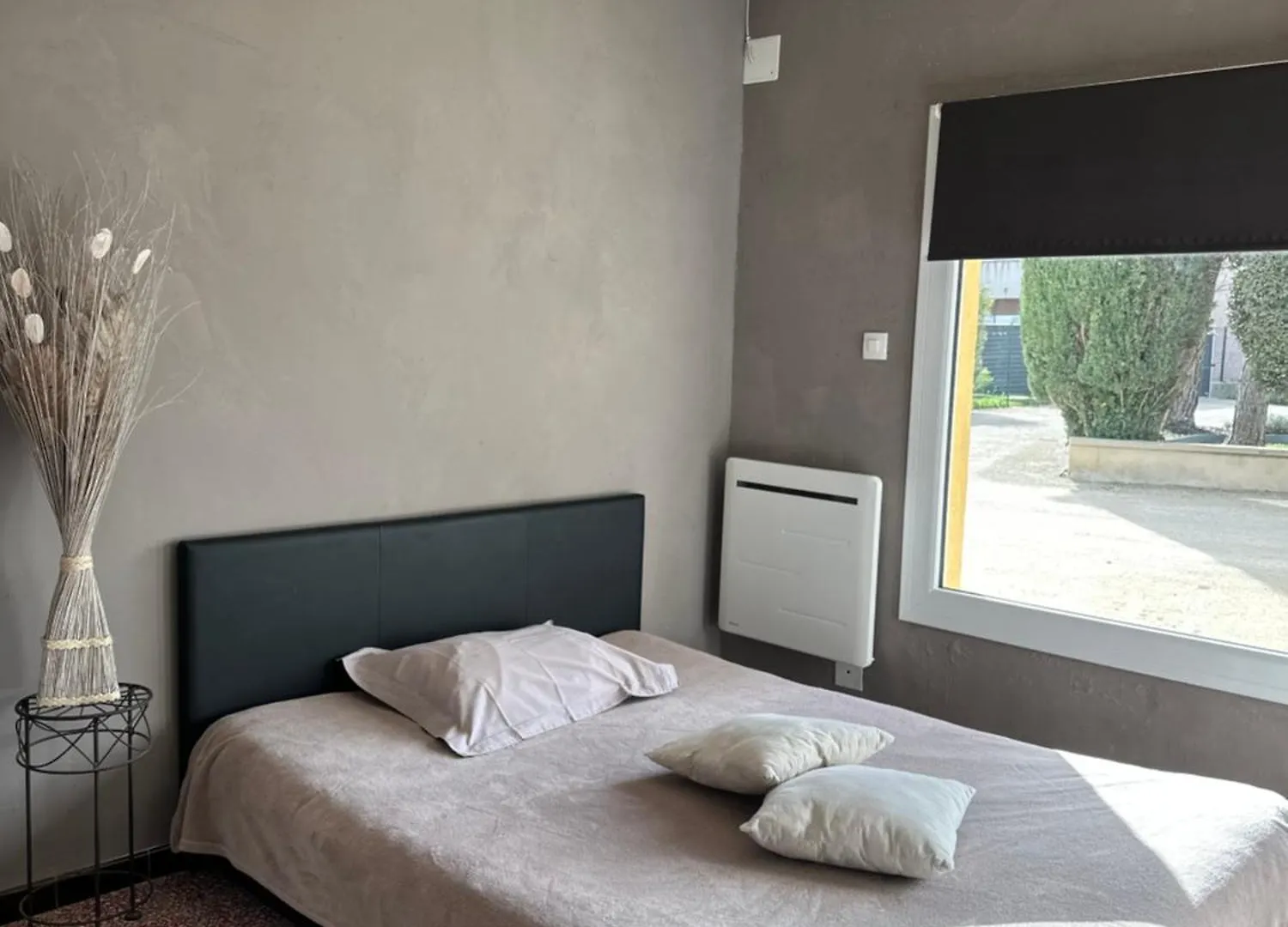 Location Appartement 1 Chambre Et Dependance En Supplement Voir Infos Importantes Dans Un Mas Provencal Au Coeur Du Luberon Cavaillon France